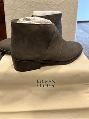Eileen Fisher Rowan TN Graphite Nubuck Suede Ankle Booties Size 8 New